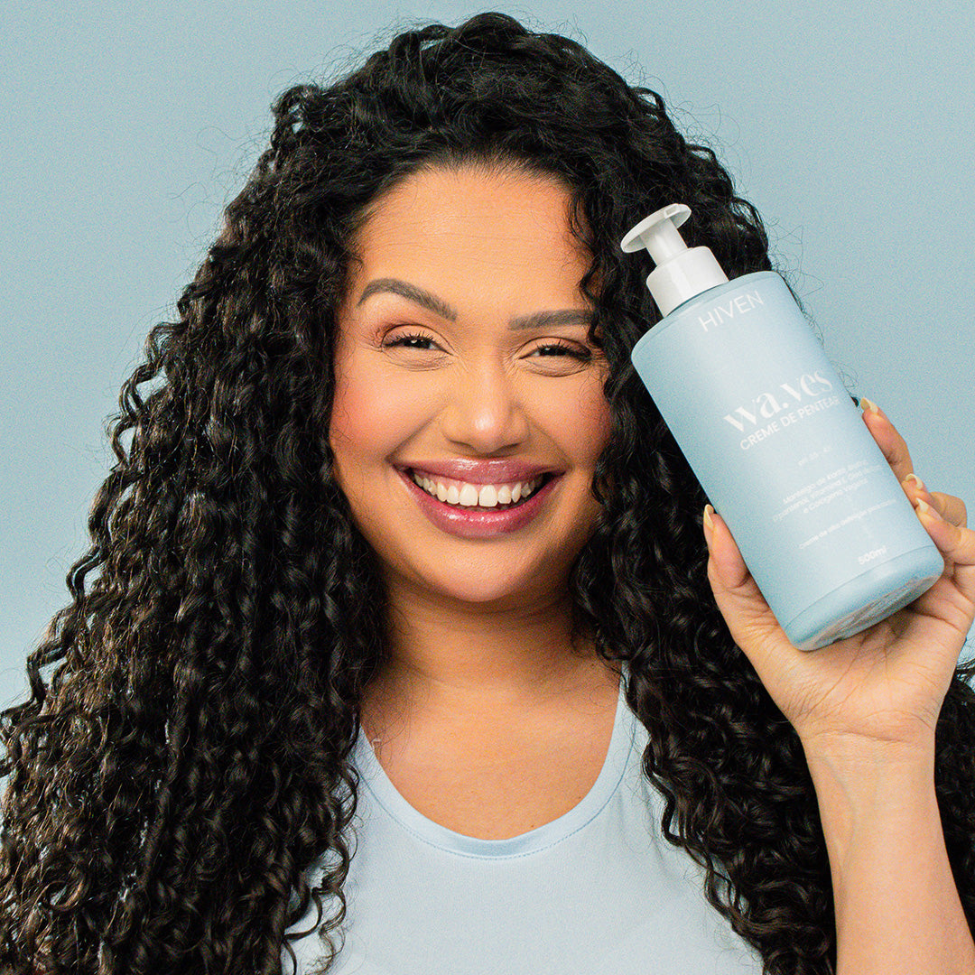 COMBO DIA DA MULHER: Creme Waves+ Dream Parfum + Touca de Cetim + Escova FitaBrush + Necessarie BRINDE